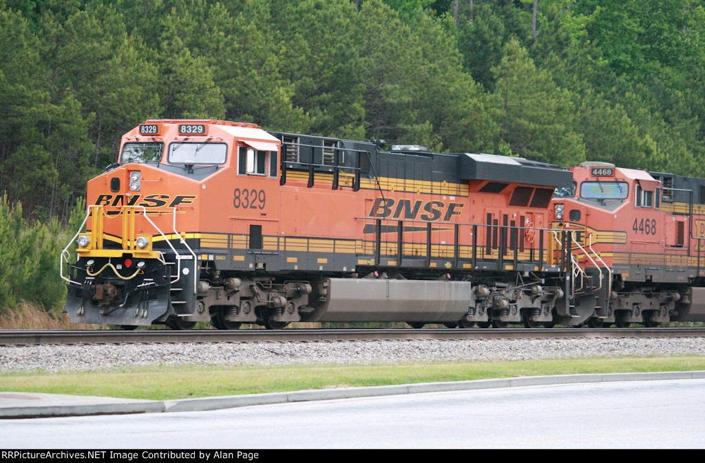 BNSF 8329